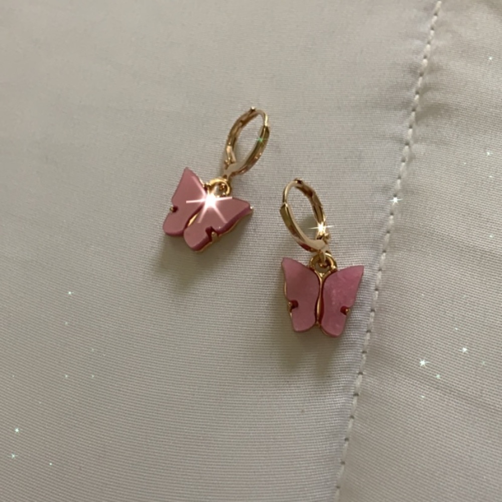 LAST ONE! deep pink butterfly earrings✨🦋💗 - Picture 6 of 7